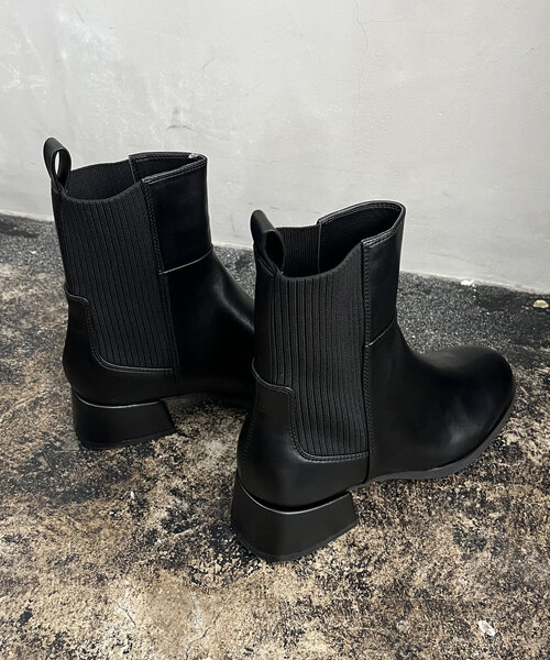 CAPRICIEUX LE'MAGE（カプリシューレマージュ）の「リブ切替ショートブーツ（パンプス・レディース・ブラック/ブラウン・38/36/37）」の15枚目の写真