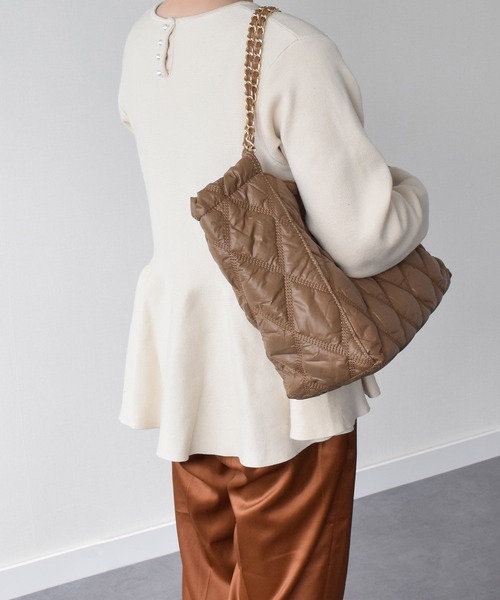 Bridget Birkin(ブリジットバーキン)の「キルティングゴールドチェーントートバッグ(846632)(トートバッグ・レディース・ブラック/ベージュ・ALL)」の8枚目の写真