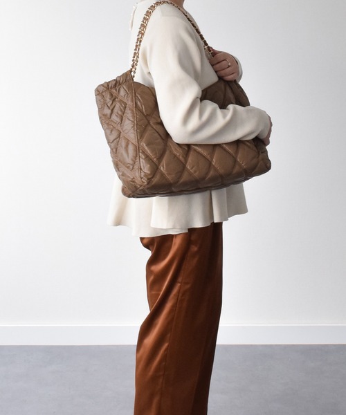 Bridget Birkin(ブリジットバーキン)の「キルティングゴールドチェーントートバッグ(846632)(トートバッグ・レディース・ブラック/ベージュ・ALL)」の9枚目の写真