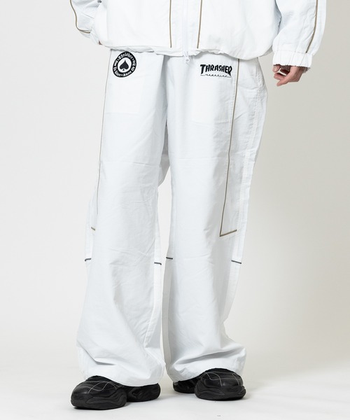 THRASHER（スラッシャー）の「【3】〔THRASHER/スラッシャー〕リフレクターパイピング 裏メッシュ ナイロンパンツ（その他パンツ・メンズ・ホワイト×ブラック/チャコールグレー/ブラック×グレー/パープル/ブラック×ホワイト/ブラック×ブルー/ホワイト×ブラウン・MEDIUM/LARGE/X-LARGE）」の8枚目の写真