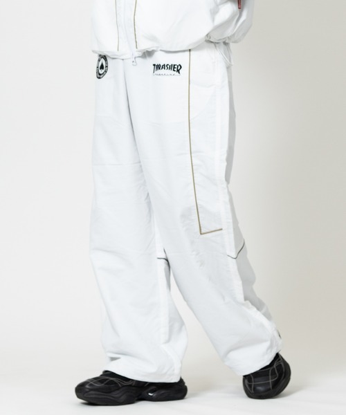 THRASHER（スラッシャー）の「【3】〔THRASHER/スラッシャー〕リフレクターパイピング 裏メッシュ ナイロンパンツ（その他パンツ・メンズ・ホワイト×ブラック/チャコールグレー/ブラック×グレー/パープル/ブラック×ホワイト/ブラック×ブルー/ホワイト×ブラウン・MEDIUM/LARGE/X-LARGE）」の9枚目の写真