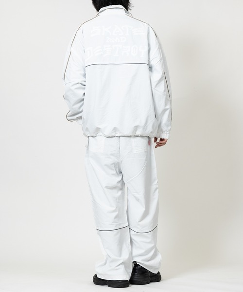 THRASHER（スラッシャー）の「【3】〔THRASHER/スラッシャー〕リフレクターパイピング 裏メッシュ ナイロンパンツ（その他パンツ・メンズ・ホワイト×ブラック/チャコールグレー/ブラック×グレー/パープル/ブラック×ホワイト/ブラック×ブルー/ホワイト×ブラウン・MEDIUM/LARGE/X-LARGE）」の15枚目の写真