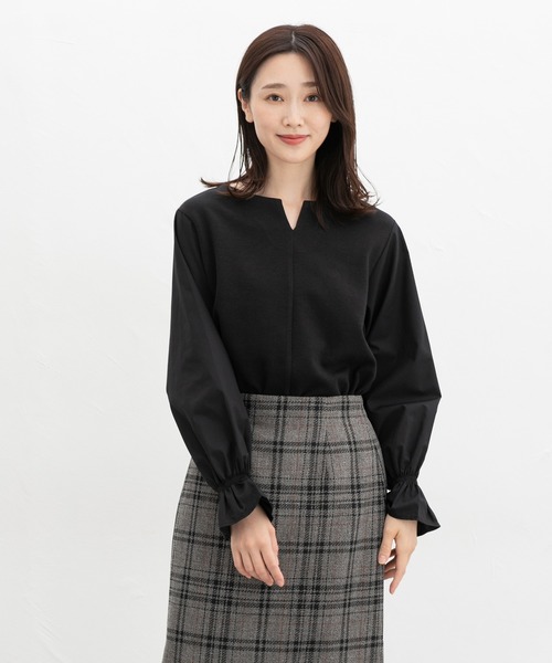 Honeys（ハニーズ）の「キーネックトップス（Tシャツ/カットソー・レディース・ブラック/ネイビー/キャメル/アイボリー・S/M/L/LL/3L）」の10枚目の写真