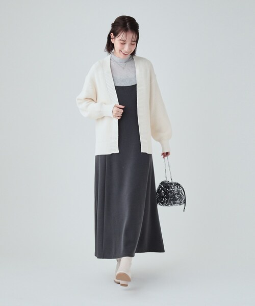 SHOO・LA・RUE（シューラルー）の「【洗える】ざっくり編みトッパーカーディガン（カーディガン/ボレロ・レディース・ワインレッド/アイボリー/ブラウン系/ブルー・00）」の12枚目の写真