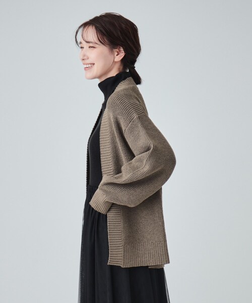 SHOO・LA・RUE（シューラルー）の「【洗える】ざっくり編みトッパーカーディガン（カーディガン/ボレロ・レディース・ワインレッド/アイボリー/ブラウン系/ブルー・00）」の15枚目の写真