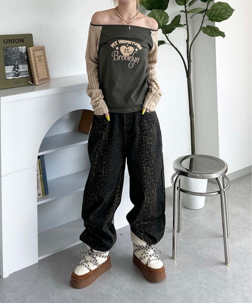 sedacle girl(セダクルガール)の「ドッキングラグランオフショルトップス(Tシャツ/カットソー・レディース・グレー/チャコールグレー・SMALL/MEDIUM)」の6枚目の写真
