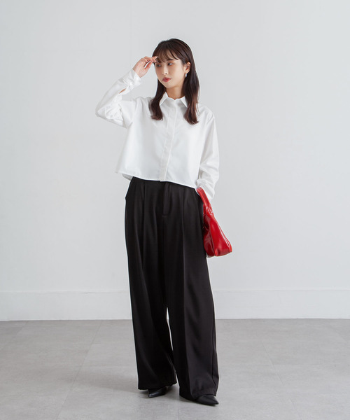 Chillfar(チルファー)の「ベーシックカラークロップドシャツ(シャツ/ブラウス・レディース・ピンク/ブルー/グレー/ブラウン/ネイビー/ホワイト/グレイッシュベージュ・FREE)」の19枚目の写真