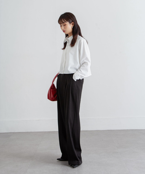 Chillfar(チルファー)の「ベーシックカラークロップドシャツ(シャツ/ブラウス・レディース・ピンク/ブルー/グレー/ブラウン/ネイビー/ホワイト/グレイッシュベージュ・FREE)」の20枚目の写真