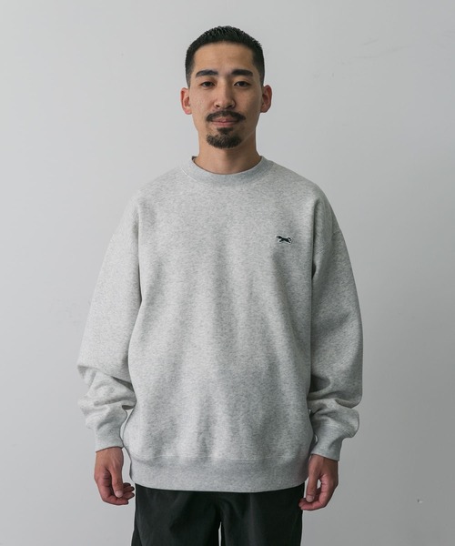 PENNEYS（ぺニーズ）の「『XLサイズ/WEB限定』『別注』PENNEYS×DOORS　THE FOX クルーネックスウェット（スウェット・メンズ・オレンジ/ベージュ/ネイビー/ホワイト系その他/チャコールグレー・MEDIUM/LARGE/X-LARGE）」の7枚目の写真