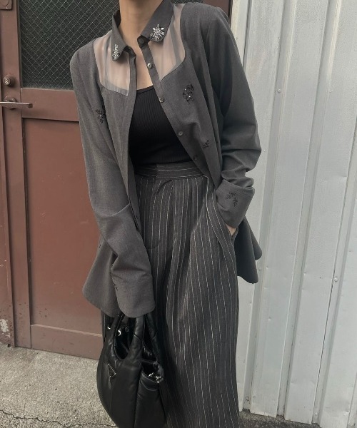 WILLFULLY(ウィルフリー)の「embroidery bijou motif sheer changeover SH(シャツ/ブラウス・レディース・ホワイト/ブラック/チャコール・FREE)」の12枚目の写真