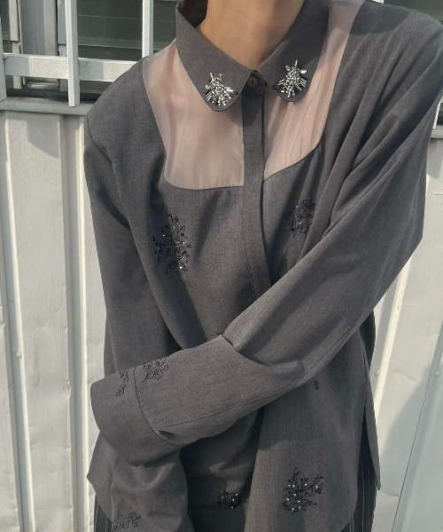 WILLFULLY(ウィルフリー)の「embroidery bijou motif sheer changeover SH(シャツ/ブラウス・レディース・ホワイト/ブラック/チャコール・FREE)」の7枚目の写真