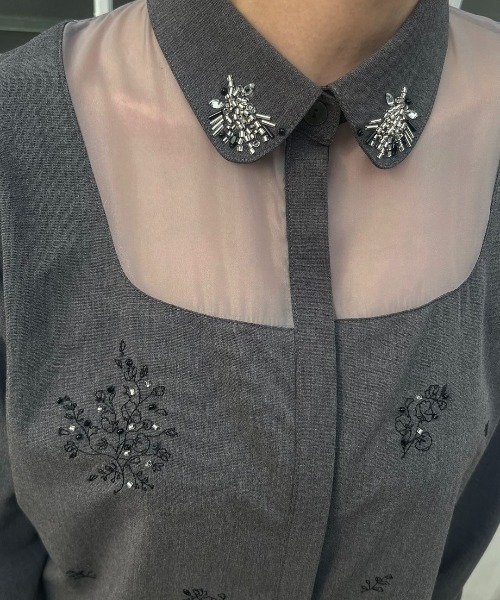 WILLFULLY(ウィルフリー)の「embroidery bijou motif sheer changeover SH(シャツ/ブラウス・レディース・ホワイト/ブラック/チャコール・FREE)」の10枚目の写真