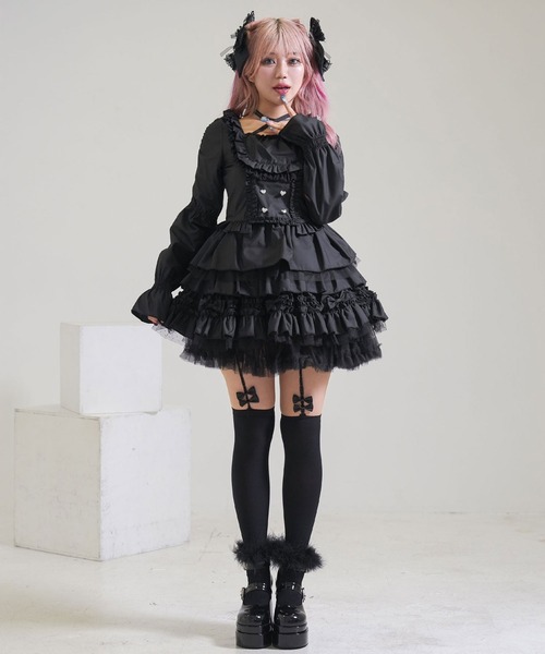 Diable baiser(ディアブルベーゼ)の「ボリュームWベルトパンプス(パンプス・レディース・ブラック/ホワイト/ボルドー・22.5cm/23cm/23.5cm/24cm/24.5cm/25cm)」の6枚目の写真