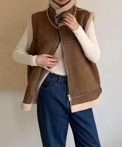 COCOMOMO(ココモモ)の「もこもこ 裏ボア フェイク ムートンボアベスト スタンドネック(ベスト・レディース・ブラウン/ブラック/ダークブラウン・FREE)」の4枚目の写真