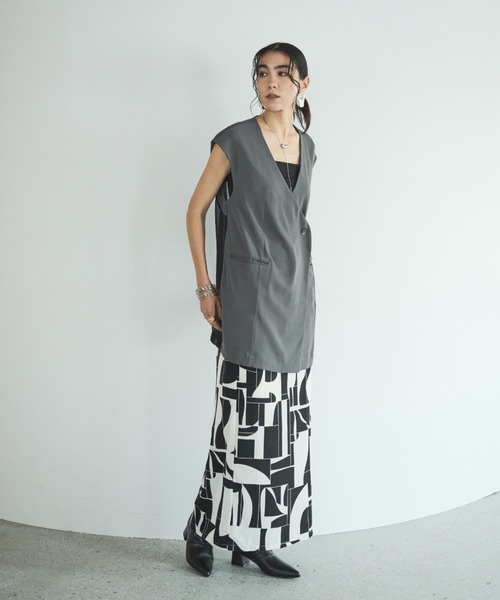 AIC.（エーアイシー）の「バックオーガンジージレベスト（ベスト・レディース・チャコールグレー/グレイッシュベージュ・FREE）」の22枚目の写真