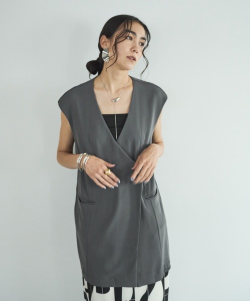 AIC.（エーアイシー）の「バックオーガンジージレベスト（ベスト・レディース・チャコールグレー/グレイッシュベージュ・FREE）」の17枚目の写真