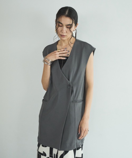 AIC.（エーアイシー）の「バックオーガンジージレベスト（ベスト・レディース・チャコールグレー/グレイッシュベージュ・FREE）」の18枚目の写真