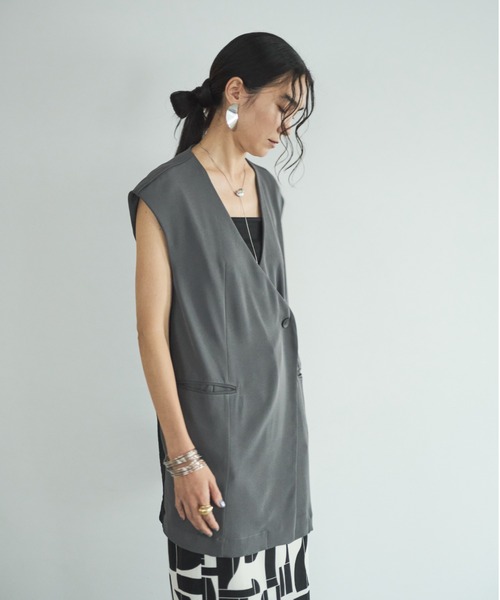 AIC.（エーアイシー）の「バックオーガンジージレベスト（ベスト・レディース・チャコールグレー/グレイッシュベージュ・FREE）」の20枚目の写真