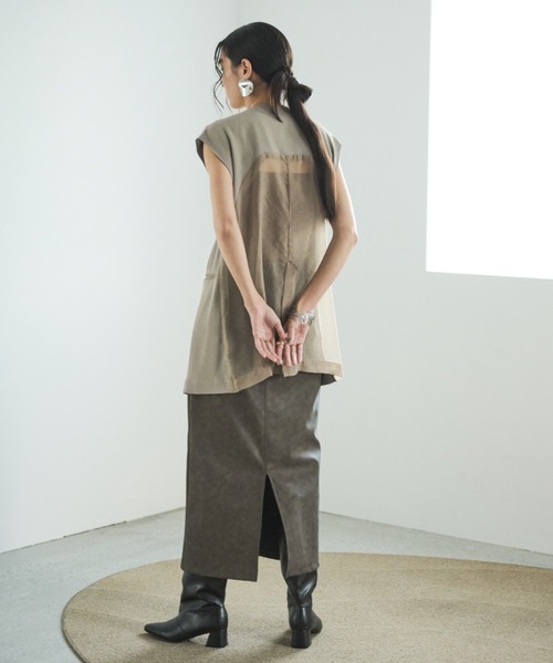 AIC.（エーアイシー）の「バックオーガンジージレベスト（ベスト・レディース・チャコールグレー/グレイッシュベージュ・FREE）」の15枚目の写真