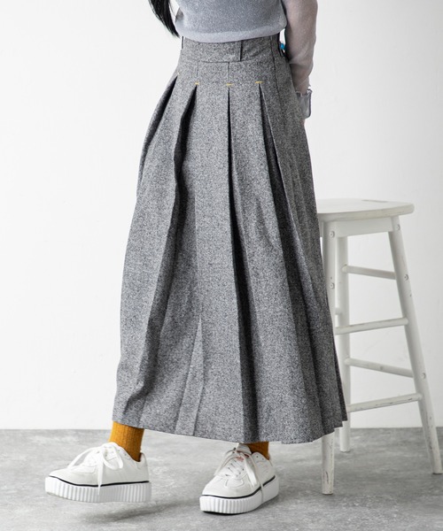 MILLION CARATS（ミリオンカラッツ）の「トレンド感溢れる配色ステッチが目を引く、立体感と上品さを兼ね備えたツイードプリーツスカート（スカート・レディース・ブラック/グレー/チャコールグレー・FREE）」の17枚目の写真