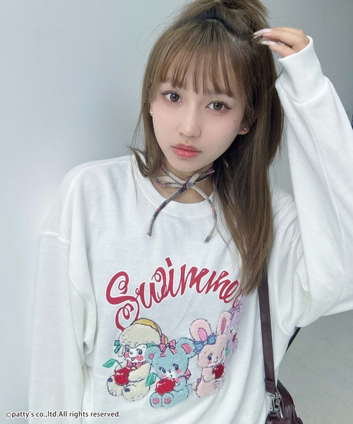 セール】◇アクリルキーホルダー付き SWIMMER スウェットプルオーバー セール】◇アクリルキーホルダー付き SWIMMER スウェットプルオーバー