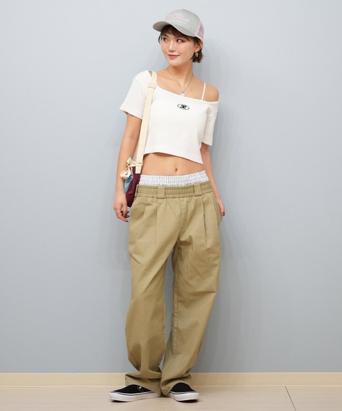 Dickies（ディッキーズ）の「Dickies/ディッキーズ ウエストタグレイヤードチノパンツ 81120500（チノパンツ・レディース・ブラック/ベージュ/チャコール・M/L）」の18枚目の写真