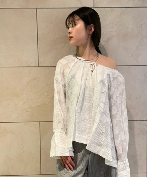 styling/(スタイリング)の「カットジャガード2WAYブラウス(シャツ/ブラウス・レディース・ブラック/ベージュ/ホワイト・FREE)」の1枚目の写真