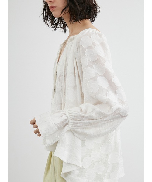 styling/(スタイリング)の「カットジャガード2WAYブラウス(シャツ/ブラウス・レディース・ブラック/ベージュ/ホワイト・FREE)」の9枚目の写真