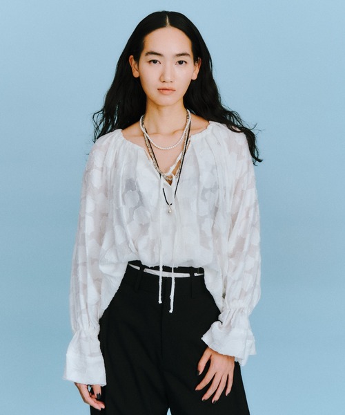styling/(スタイリング)の「カットジャガード2WAYブラウス(シャツ/ブラウス・レディース・ブラック/ベージュ/ホワイト・FREE)」の19枚目の写真