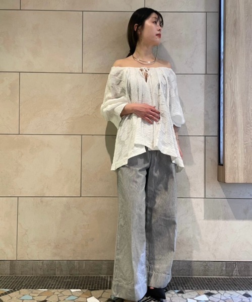 styling/(スタイリング)の「カットジャガード2WAYブラウス(シャツ/ブラウス・レディース・ブラック/ベージュ/ホワイト・FREE)」の18枚目の写真