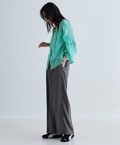 GALLEST(ギャレスト)の「袖シャーリングシアーローンブラウス(シャツ/ブラウス・レディース・グリーン系/イエロー系その他/ホワイト/チャコールグレー・38)」の6枚目の写真