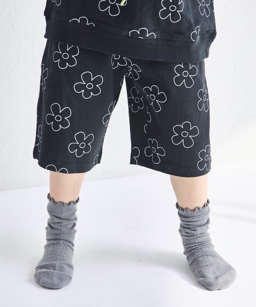 pairmanon（ペアマノン）の「【綿100%】【リンクコーデ】オリジナル総柄プリント ユニセックスセットアップ（セットアップ・キッズ・ベージュ系その他/ブルー系その他/ブラック系その他2/ブラック系その他・120/130/90/150/140/100/110）」の6枚目の写真