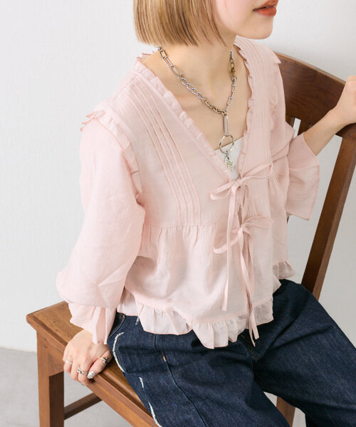 w closet（ダブルクローゼット）の「フリルショートブラウス（シャツ/ブラウス・レディース・オフホワイト/ピンク/ブラック・FREE）」の4枚目の写真