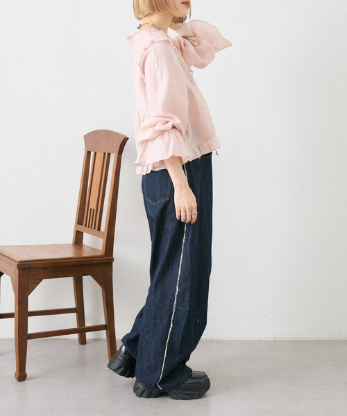 w closet（ダブルクローゼット）の「フリルショートブラウス（シャツ/ブラウス・レディース・オフホワイト/ピンク/ブラック・FREE）」の12枚目の写真