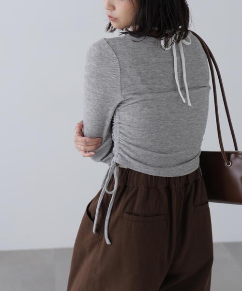 FREE'S MART（フリーズマート）の「◆ホルターネックレイヤードサイドドロストカットソー（Tシャツ/カットソー・レディース・ブラウン/イエロー/ベージュ/ネイビー/グレー・FREE）」の21枚目の写真