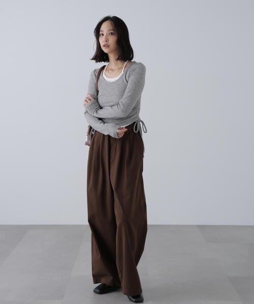 FREE'S MART（フリーズマート）の「◆ホルターネックレイヤードサイドドロストカットソー（Tシャツ/カットソー・レディース・ブラウン/イエロー/ベージュ/ネイビー/グレー・FREE）」の22枚目の写真