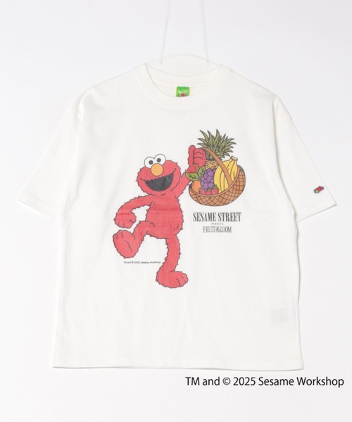 FRUIT OF THE LOOM（フルーツオブザルーム）の「SESAME STREET×FTL Illust T-Shirt F / コラボ / セサミストリート / 半袖 / 前面 / キャラクター / イラスト / プリント / ワンポイント / ロゴ / ユニセックス（Tシャツ/カットソー・メンズ・ホワイト/ブラック・S/M/L）」の10枚目の写真