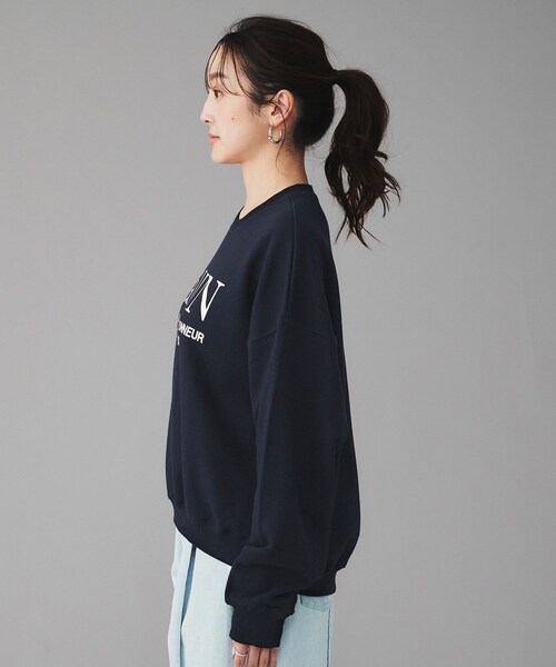 UNTITLED（アンタイトル）の「◆【Ca_CHIGNON】別注ロゴスウェット（スウェット・レディース・グレー/ベージュ/ネイビー・02）」の5枚目の写真