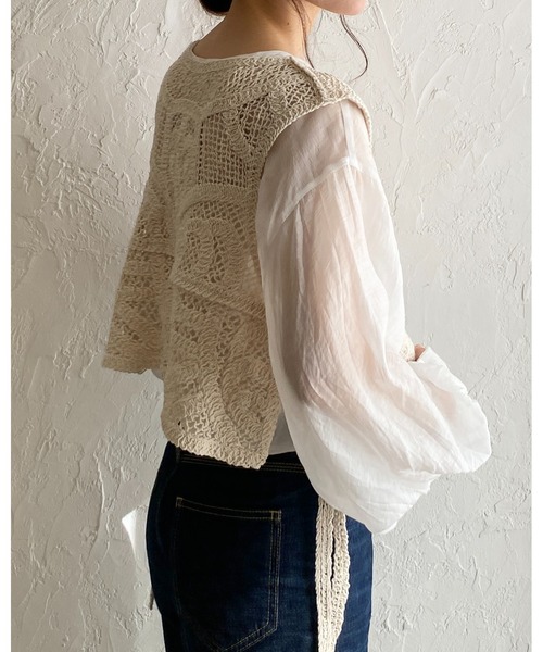 She's Closet（シーズクローゼット）の「ショート丈サイドリボン深Vネックかぎ編みクロシェベスト（ベスト・レディース・ブラック/アイボリー・FREE）」の20枚目の写真