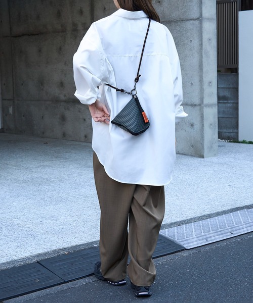 UNIVERSAL OVERALL(ユニバーサルオーバーオール)の「【UNIVERSAL OVERALL】UO トライアングルメッシュショルダー SUVO-020(ショルダーバッグ・レディース・ブラック/サックスブルー/チャコールグレー/ライム/ホワイト・FREE)」の19枚目の写真