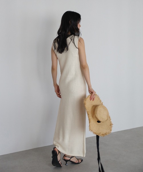 ENC(エンク)の「sleeveless summer knit one piece / ノースリサマーニットワンピース(ワンピース・レディース・アイボリー/ブラック/ダークブラウン・FREE)」の15枚目の写真
