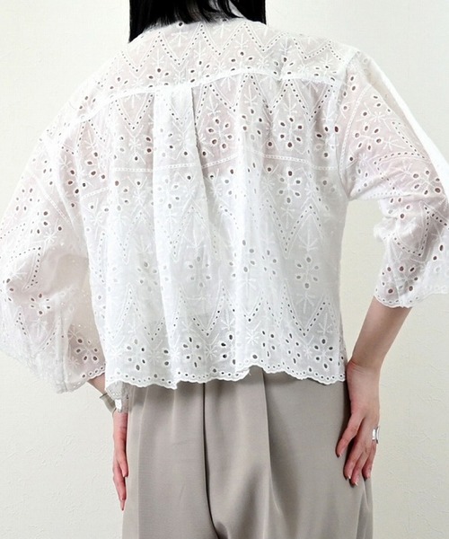 STYLEBLOCK（スタイルブロック）の「スカラップコットンレースハーフスリーブブラウス（シャツ/ブラウス・レディース・ブラック/アイボリー/ホワイト・M）」の7枚目の写真