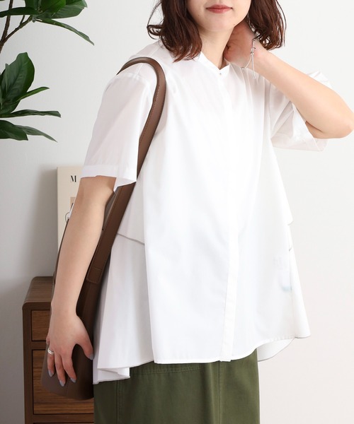 EGLANTINE(エグランティーヌ)の「EGLANTINE ノーカラーバックフレアブラウス ゆったりシルエット(シャツ/ブラウス・レディース・プラム/ネイビー/オフホワイト・40)」の5枚目の写真