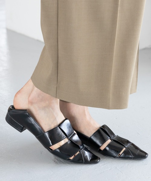 GLOBAL WORK（グローバルワーク）の「らくっションヒールグルカパンプス/323176（パンプス・レディース・ブラック/シルバー/アイボリー・MEDIUM/LARGE）」の3枚目の写真