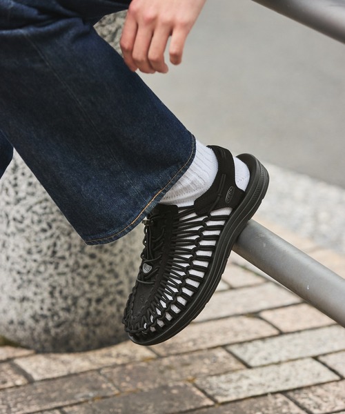 KEEN（キーン）の「KEEN キーン UNEEK/ユニーク スニーカーサンダル（サンダル・メンズ・ブラック/ベージュ/ダークオリーブ・8h/9h/8/10/9/7/7h）」の10枚目の写真