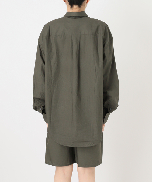 AP STUDIO（エーピーストゥディオ）の「【TEURN STUDIOS/ターンスタジオ】Relaxed-fit poplin shirt（シャツ/ブラウス・レディース・カーキ・FREE）」の14枚目の写真