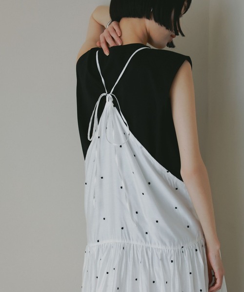 A part by(アパートバイ)の「ドットシシュウキャミワンピース(ワンピース・レディース・ブラック/ブラウン/オフホワイト・FREE)」の7枚目の写真