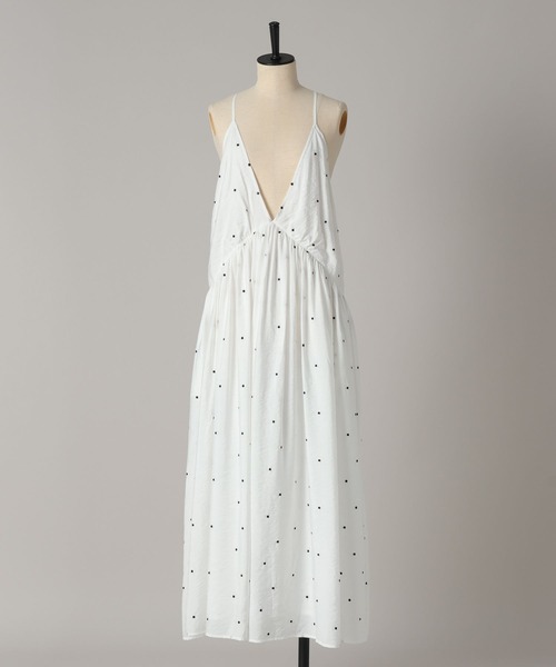 A part by(アパートバイ)の「ドットシシュウキャミワンピース(ワンピース・レディース・ブラック/ブラウン/オフホワイト・FREE)」の10枚目の写真