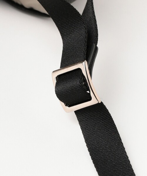 BEAMS F（ビームスエフ）の「PELLETIER / ナイロン × レザー コンビネーション デイパック（トートバッグ・メンズ・グレー/ブラック/ネイビー・ONE SIZE）」の7枚目の写真