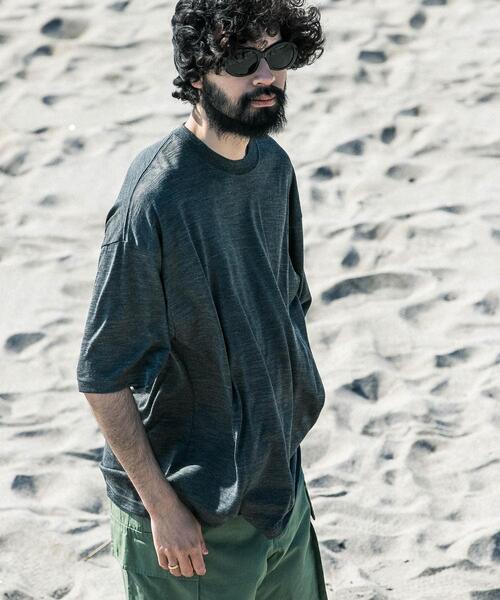 URBAN RESEARCH（アーバンリサーチ）の「new basic　ウォッシャブルメリノウールショートスリーブTシャツ（Tシャツ/カットソー・メンズ・ブラック/チャコールグレー/グレー・MEDIUM/LARGE/X-LARGE）」の13枚目の写真